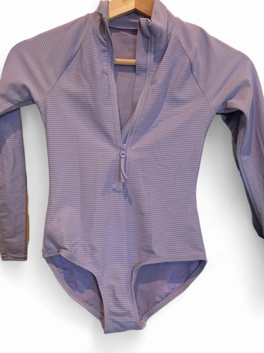GAP Kids Lilac Long-Sleeve Rashguard One-Piece Swim Suit Small